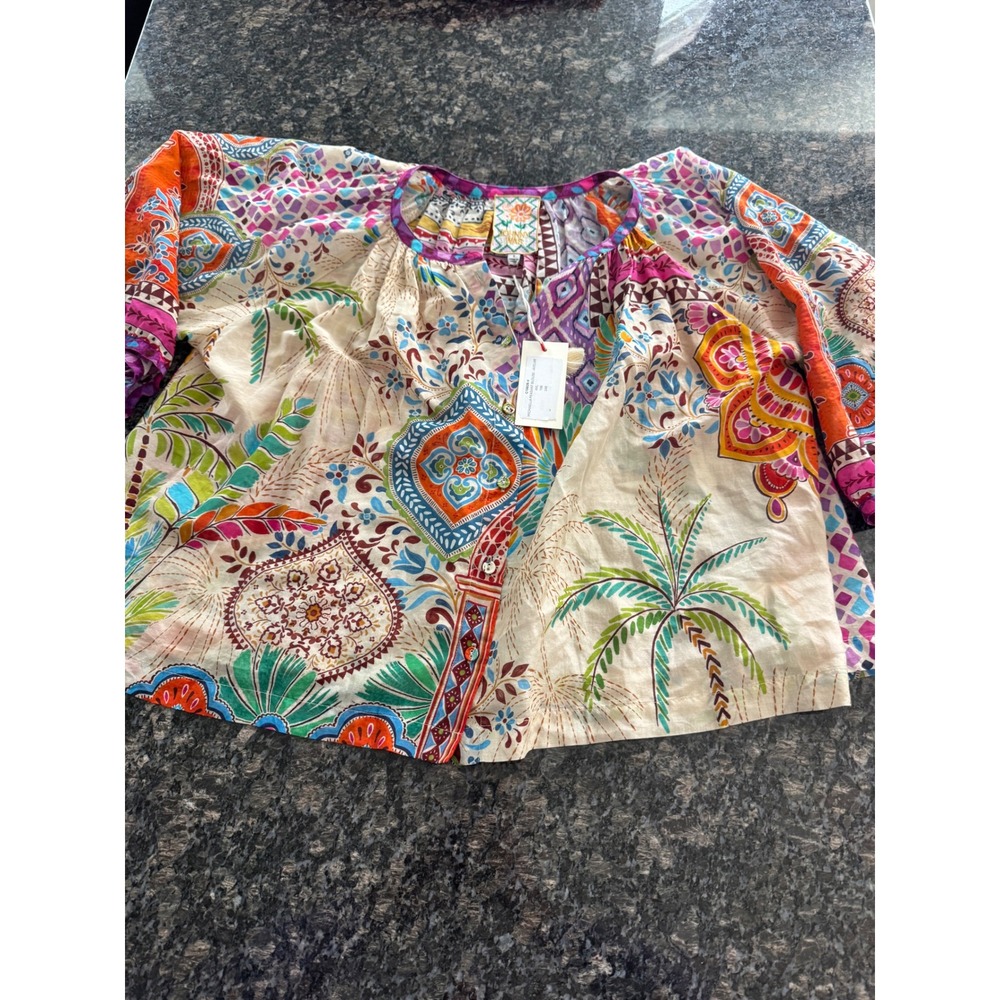 Johnny Was Michaella Peasant Blouse Avelar Tropical Print Top C18826-4 Small NEW - Picture 1 of 11